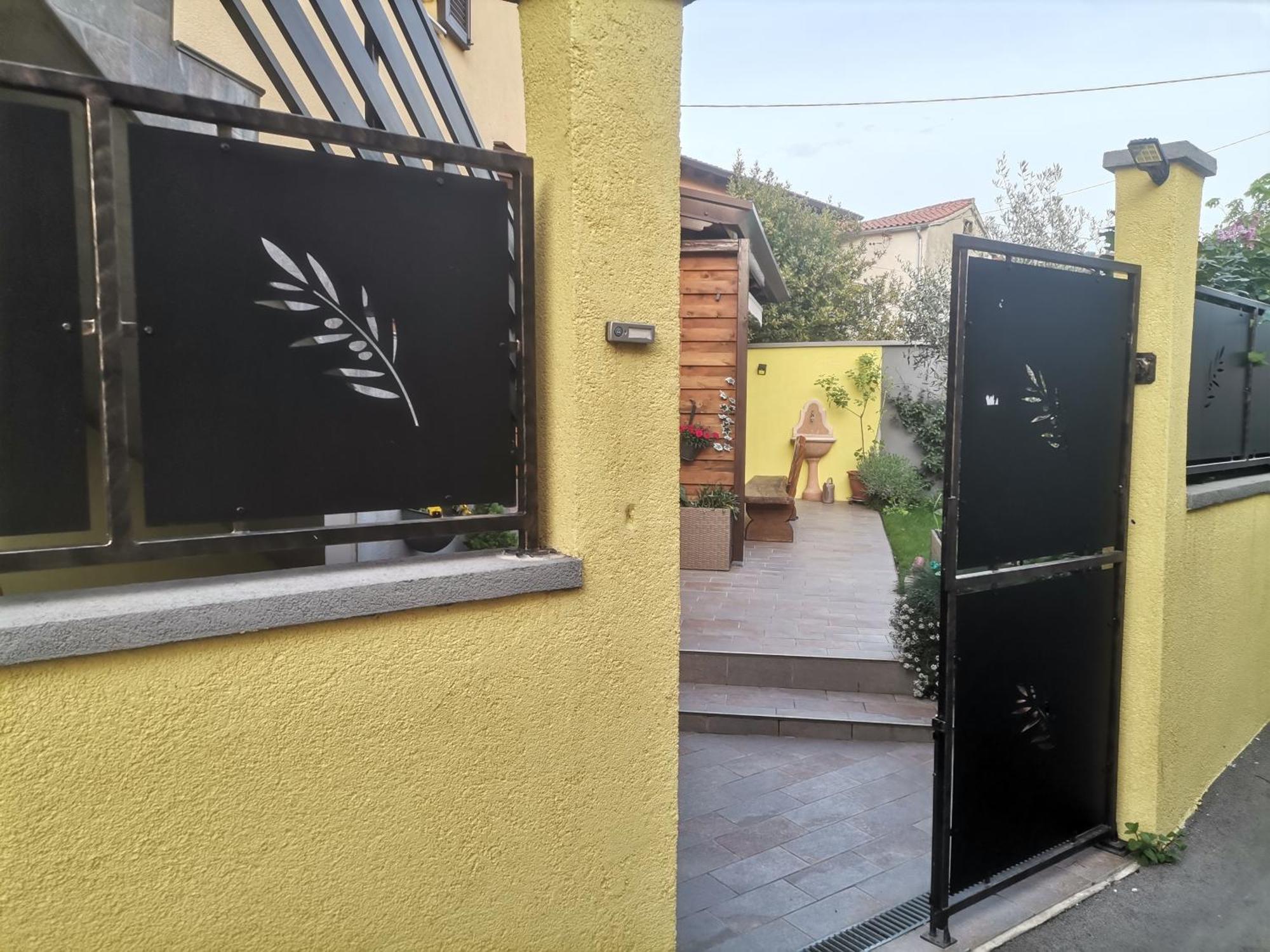 Apartma Qbed Gracisce Luaran gambar